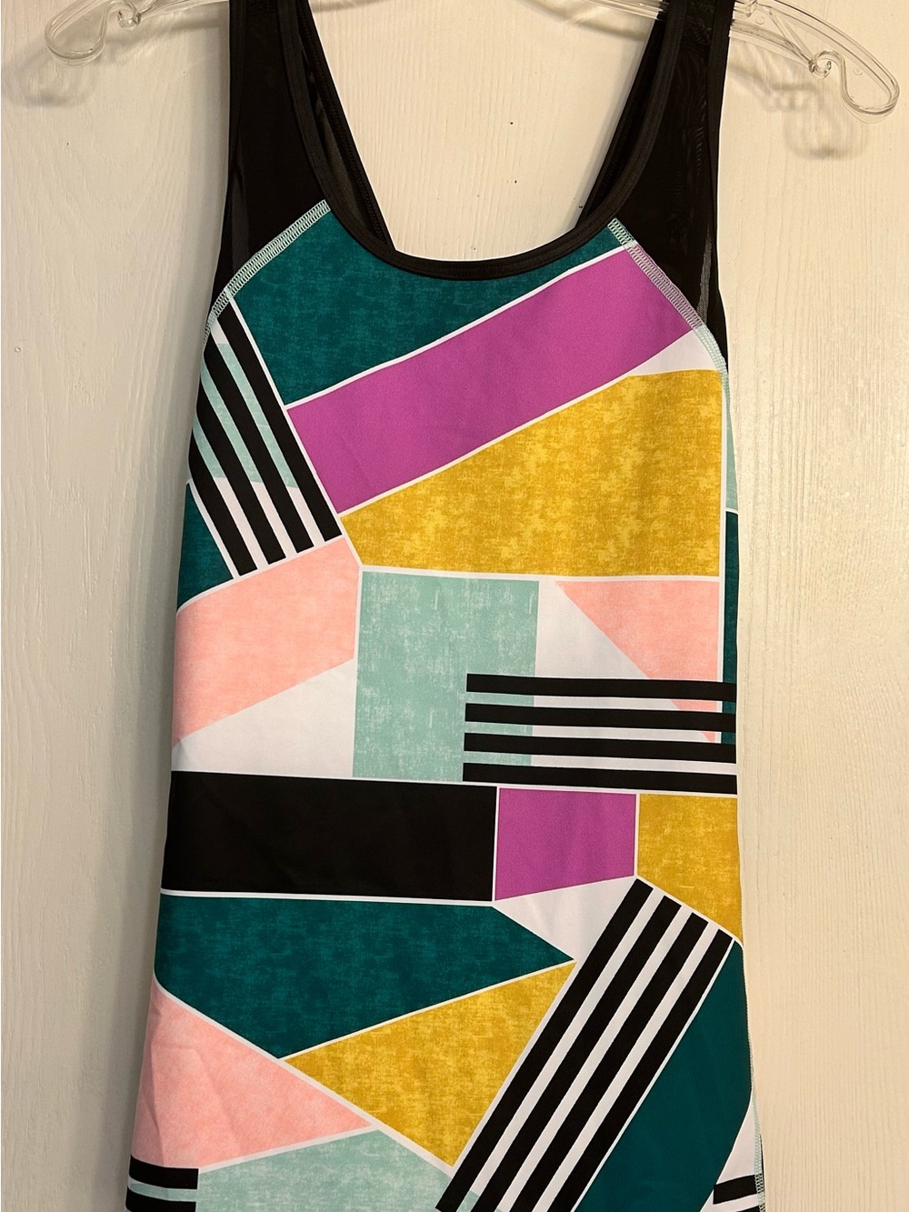 Fila Sport Athletic Colorblock Stretch Vivid Ladies Workout Tank Size Large.
